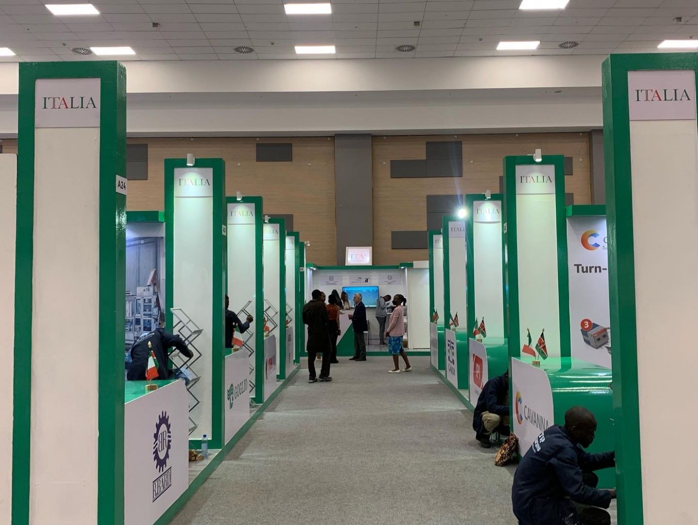 Attracting Visitors to Your Conference Booth