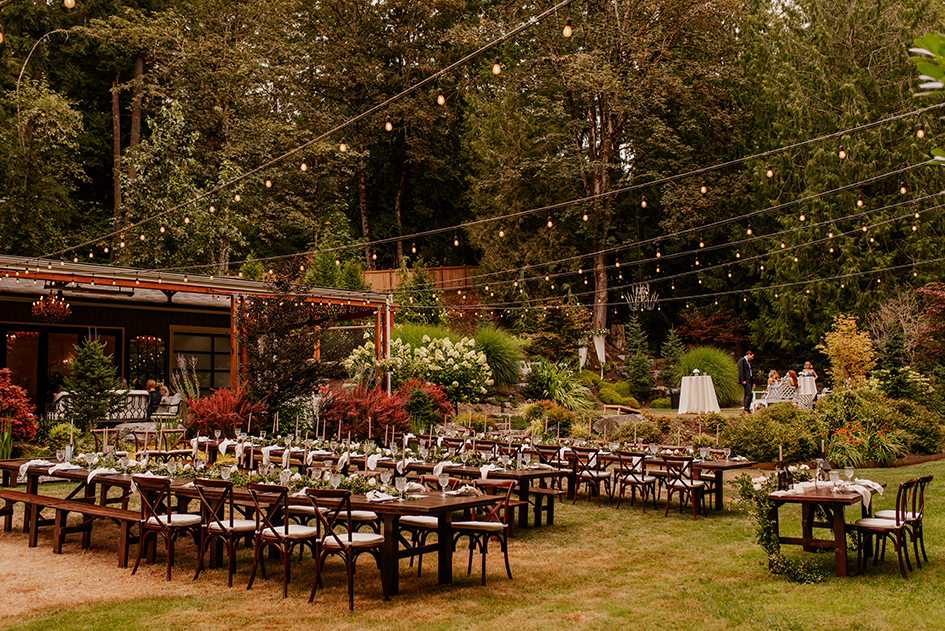 How Early Should You Book Festive Season Event Services? 